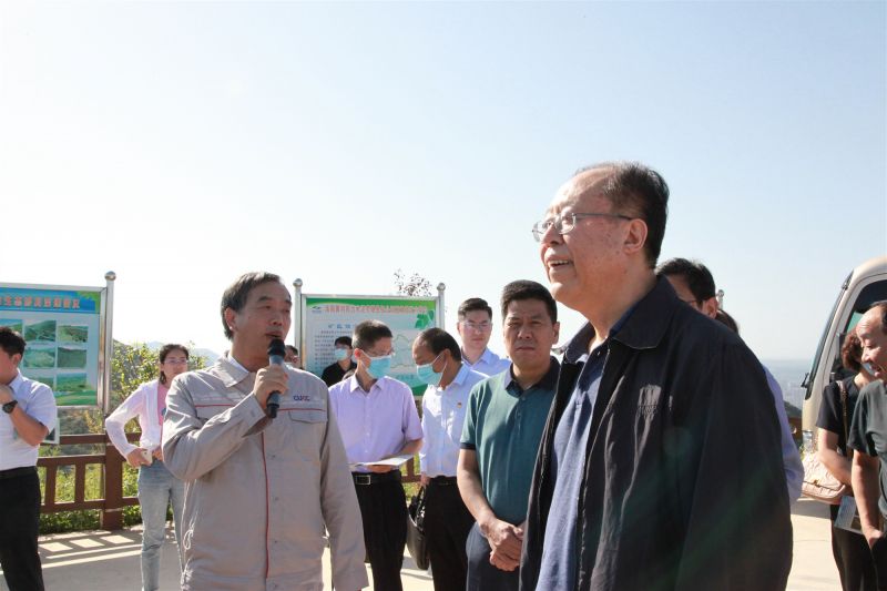 
				   
					河南省人大常委會黨組副書記、副主任馬懿一行到洛陽黃河同力調研
				 